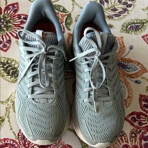 Women's Saucony Athletic Shoes